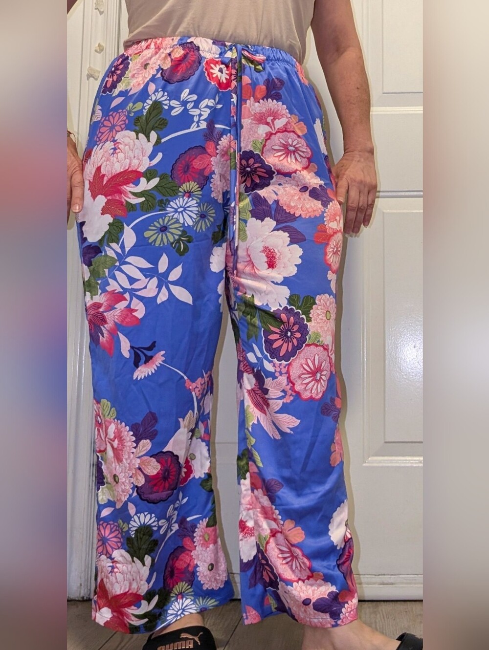 Natori Floral Satin Pajama Pants Size M NWT Women's